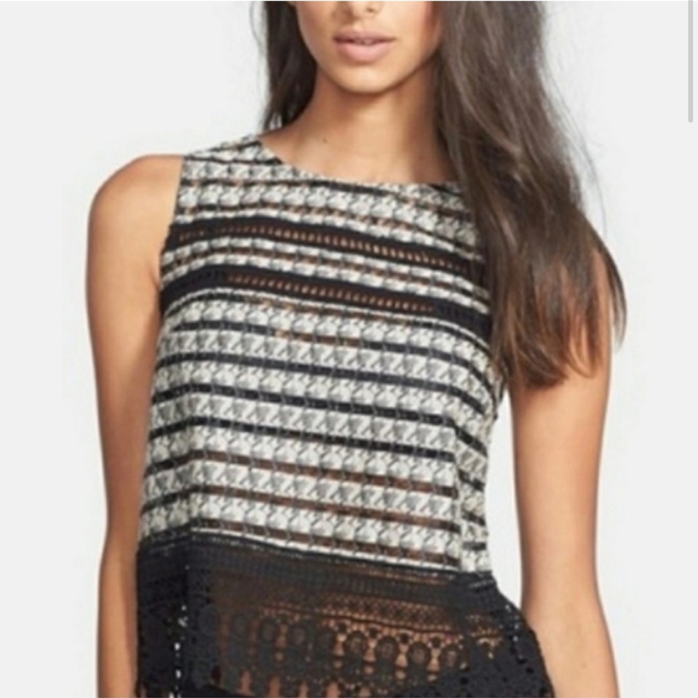 ASTR lace top XS